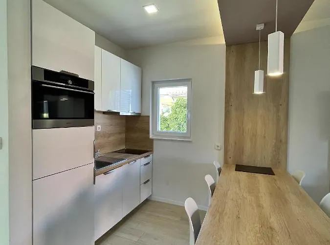 Ursula 公寓 特罗吉尔