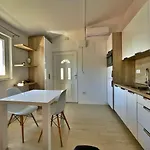Ursula Apartman